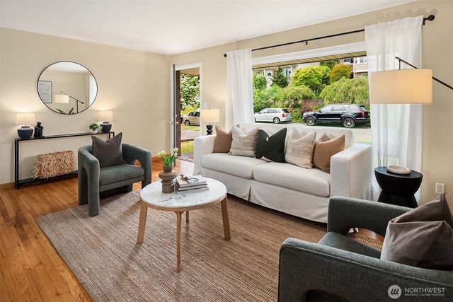 5028 41st Avenue SW, Seattle, WA 98136
