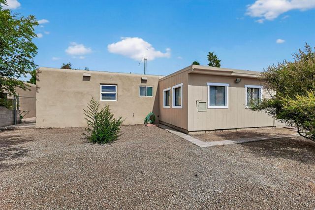 2805 Christine Street NE, Albuquerque, NM 87112
