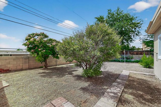 2805 Christine Street NE, Albuquerque, NM 87112