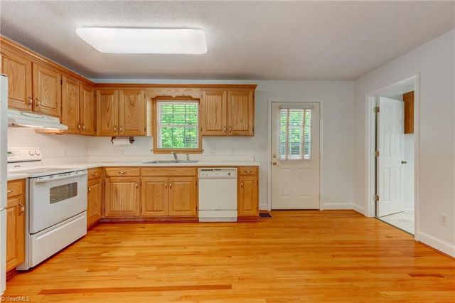 541 Moir Mill Road, Eden, NC 27288