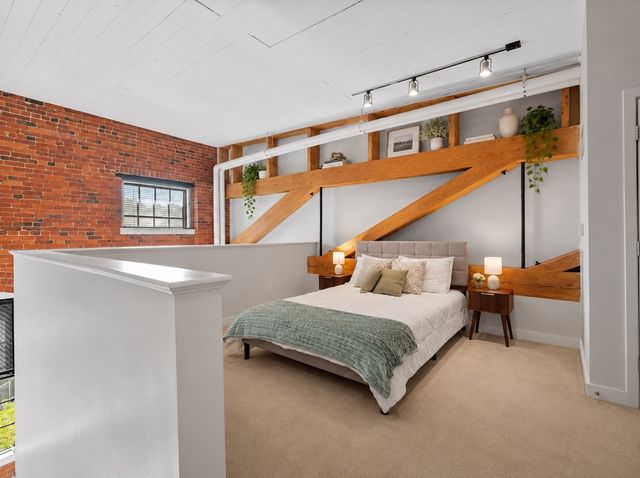 48 Water St 405, Worcester, MA 01604