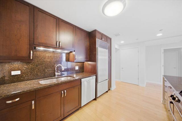 60 E Monroe Street 3306, Chicago, IL 60603