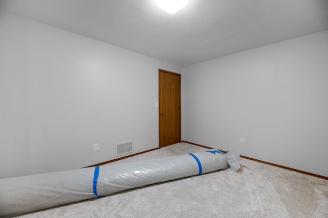 2534 E Cambridge, Park City, KS 67219