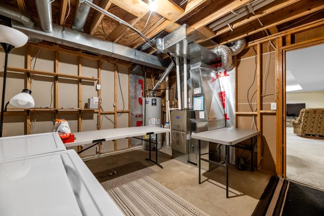 2534 E Cambridge, Park City, KS 67219