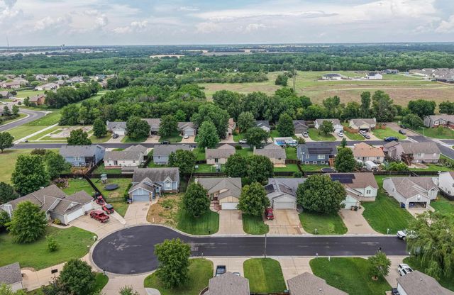 2534 E Cambridge, Park City, KS 67219