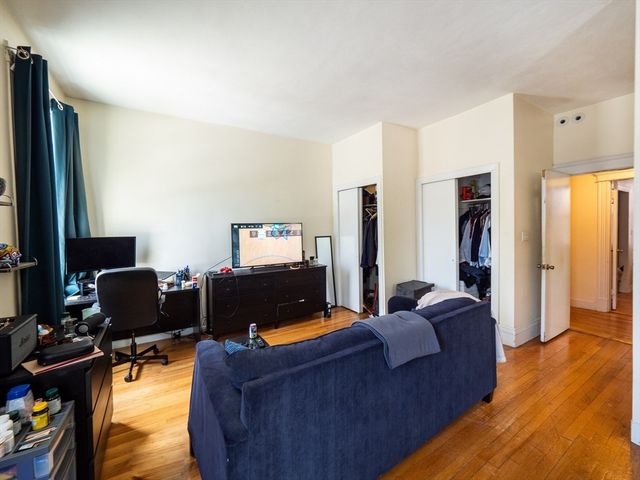 481 Boylston Street 1, Brookline, MA 02445