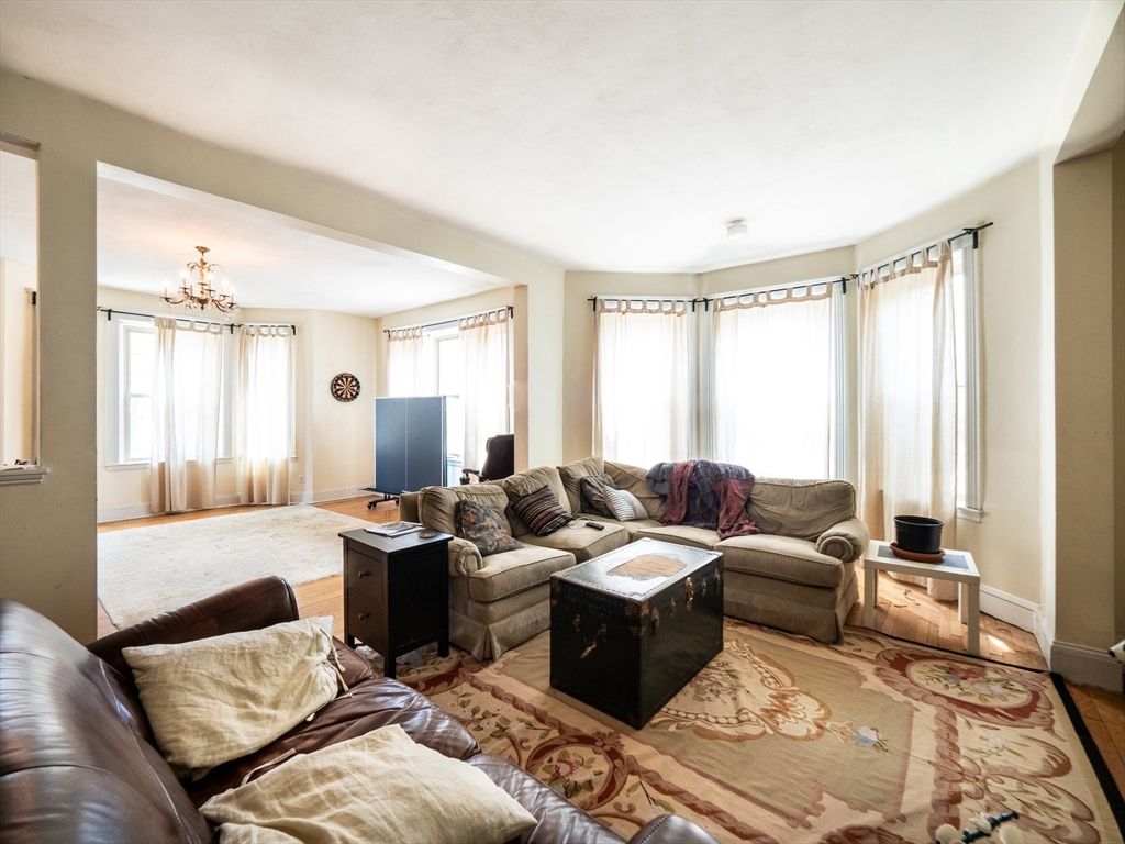 481 Boylston Street 1, Brookline, MA 02445