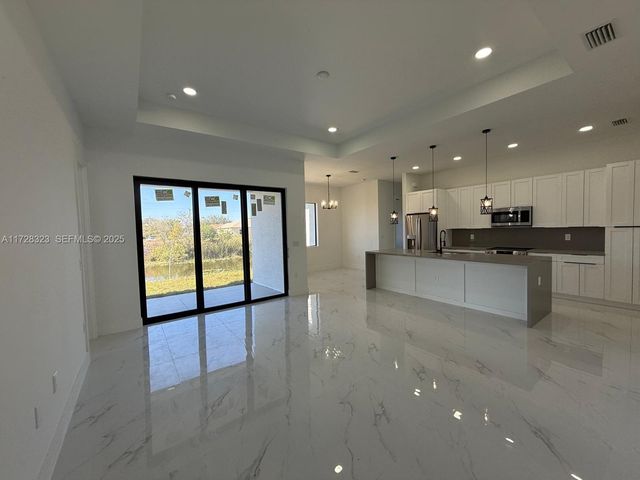1320 NE 14th Avenue, Cape Coral, FL 33909