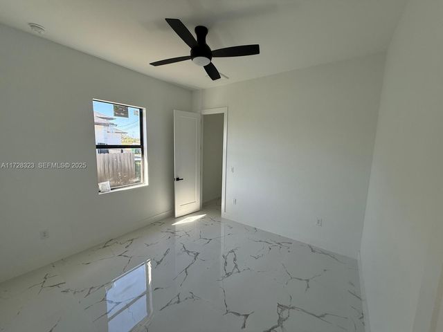 1320 NE 14th Avenue, Cape Coral, FL 33909