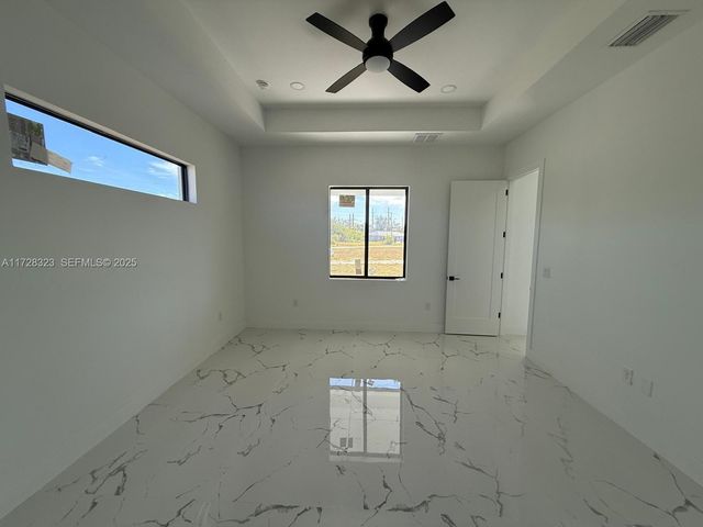1320 NE 14th Avenue, Cape Coral, FL 33909