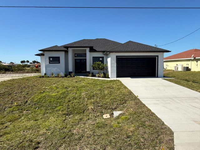 1320 NE 14th Avenue, Cape Coral, FL 33909