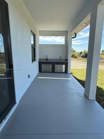 1320 NE 14th Avenue, Cape Coral, FL 33909