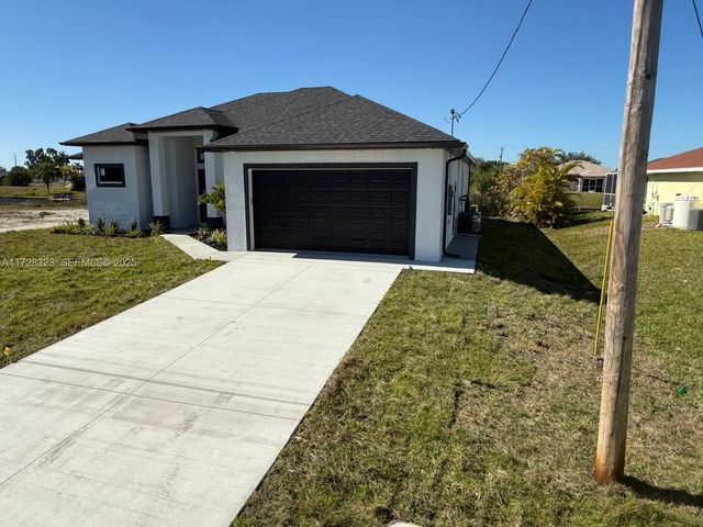 1320 NE 14th Avenue, Cape Coral, FL 33909