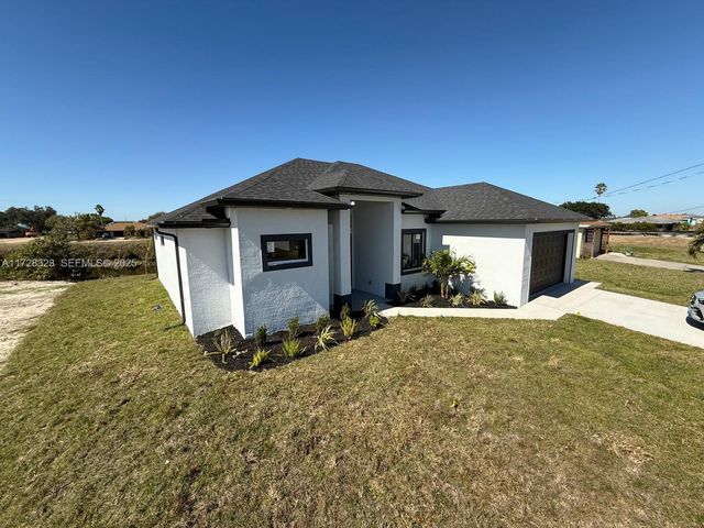 1320 NE 14th Avenue, Cape Coral, FL 33909