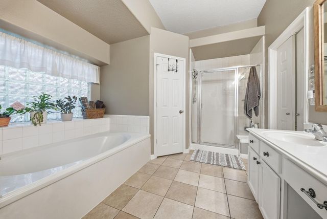 2223 Lazy Trail Path Court, Spring, TX 77373