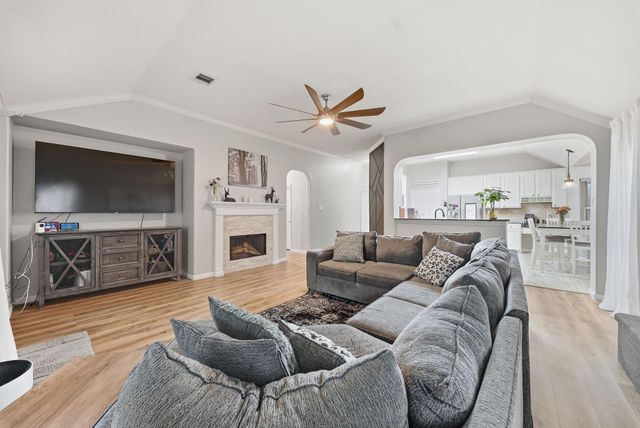 2223 Lazy Trail Path Court, Spring, TX 77373