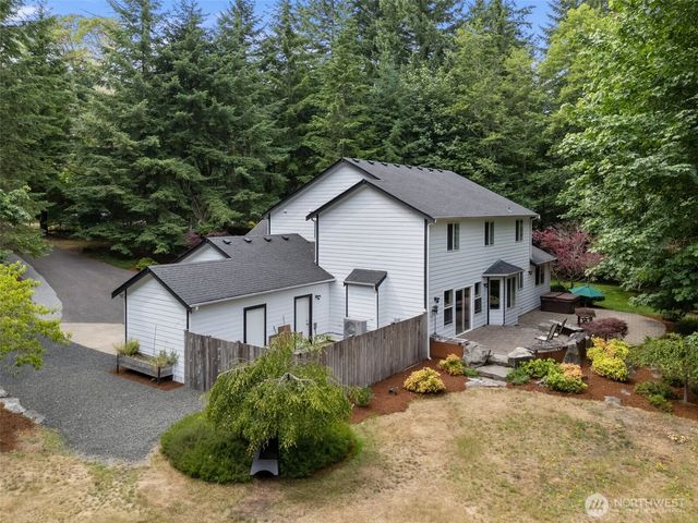 6211 18th Avenue SW, Olympia, WA 98512
