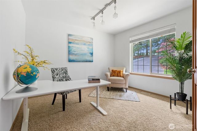6211 18th Avenue SW, Olympia, WA 98512