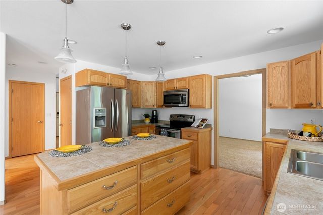6211 18th Avenue SW, Olympia, WA 98512