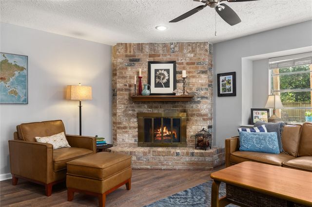 1962 Shadow Rock Drive, Houston, TX 77339