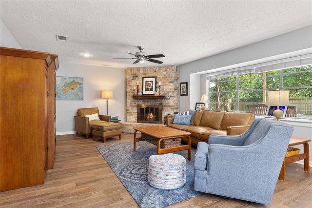 1962 Shadow Rock Drive, Houston, TX 77339