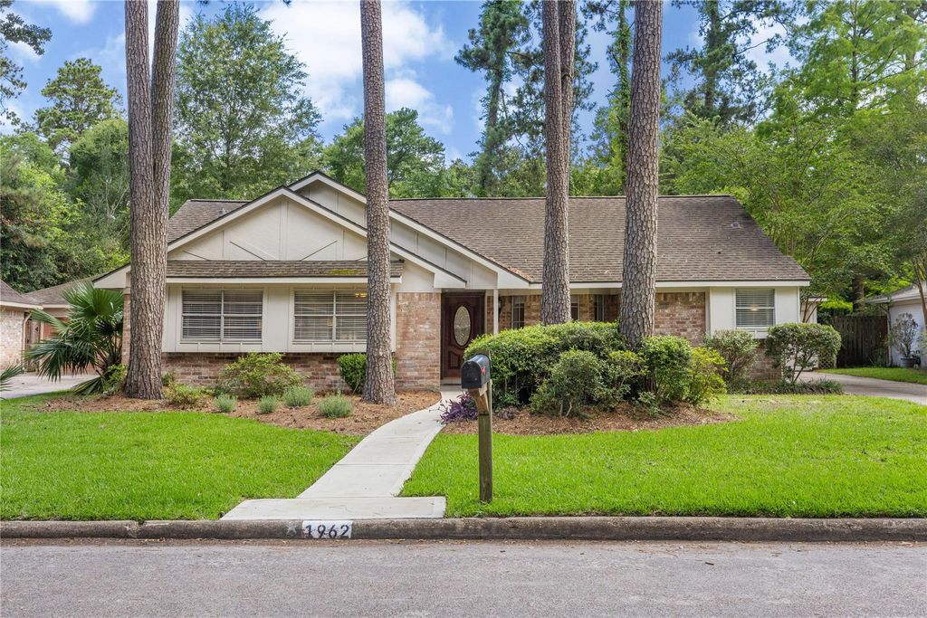 1962 Shadow Rock Drive, Houston, TX 77339