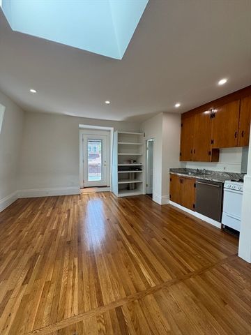80 Chestnut Street 5C, Cambridge, MA 02139