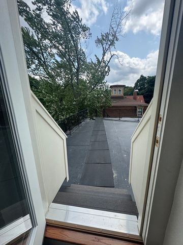 80 Chestnut Street 5C, Cambridge, MA 02139