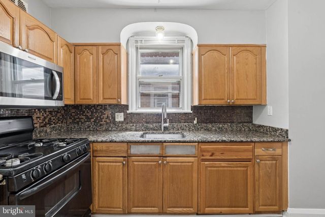 905 N WARWICK AVE, Baltimore, MD 21216
