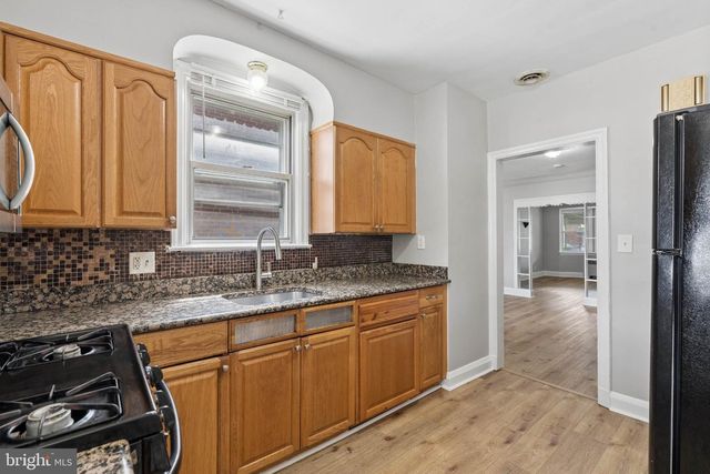 905 N WARWICK AVE, Baltimore, MD 21216