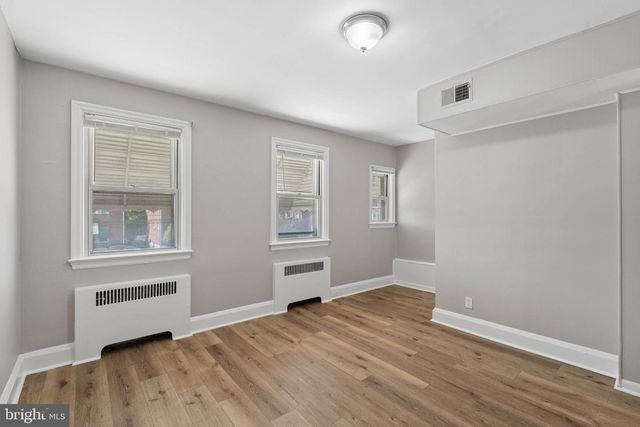 905 N WARWICK AVE, Baltimore, MD 21216