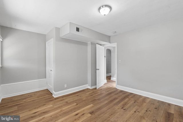 905 N WARWICK AVE, Baltimore, MD 21216