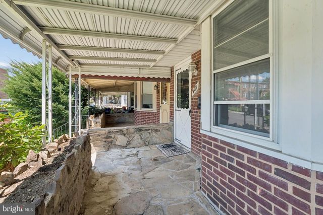 905 N WARWICK AVE, Baltimore, MD 21216