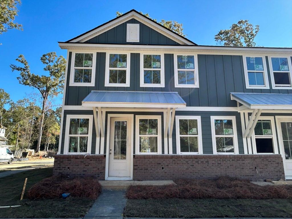 461 Martins Creek Boulevard, Summerville, SC 29485