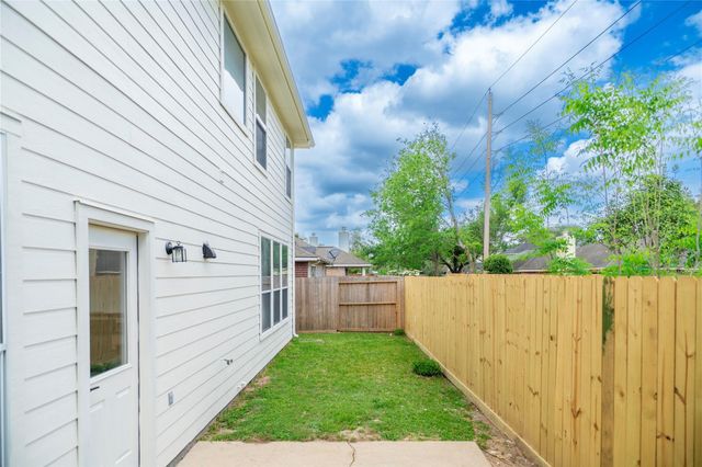 16327 Woma Court, Sugar Land, TX 77498