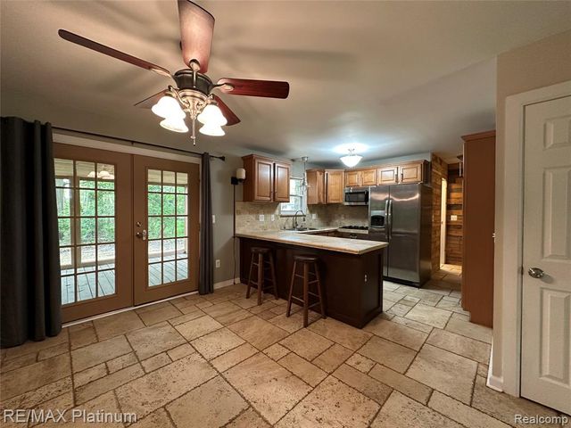 2482 Livernois Drive, Howell, MI 48843