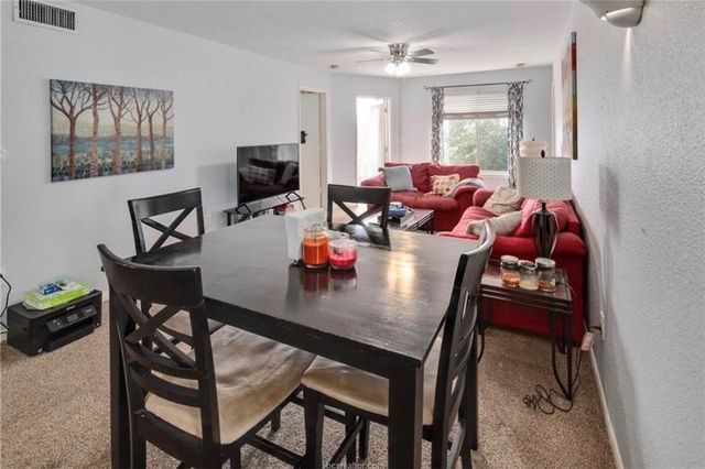 517 Southwest Parkway 302, College Station, TX 77840