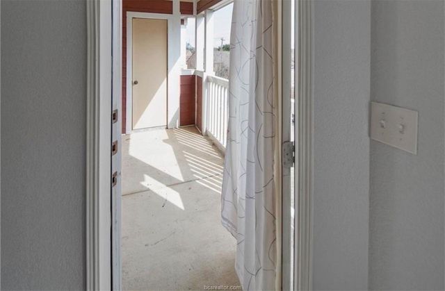 517 Southwest Parkway 302, College Station, TX 77840