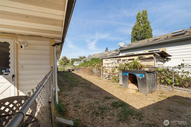 1819 S 17th St, Tacoma, WA 98405