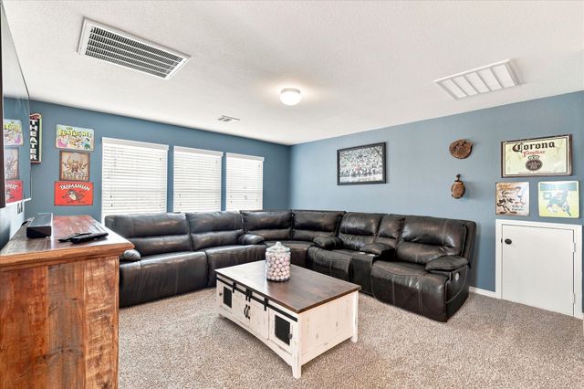 2613 Wayne Avenue, Aubrey, TX 76227