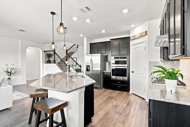 2613 Wayne Avenue, Aubrey, TX 76227