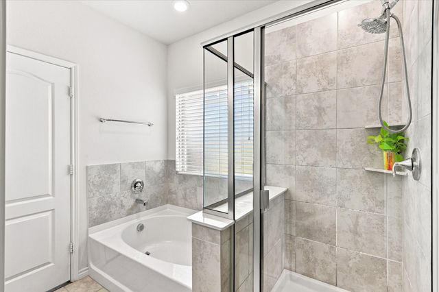 2613 Wayne Avenue, Aubrey, TX 76227