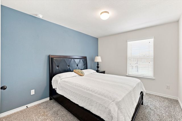 2613 Wayne Avenue, Aubrey, TX 76227