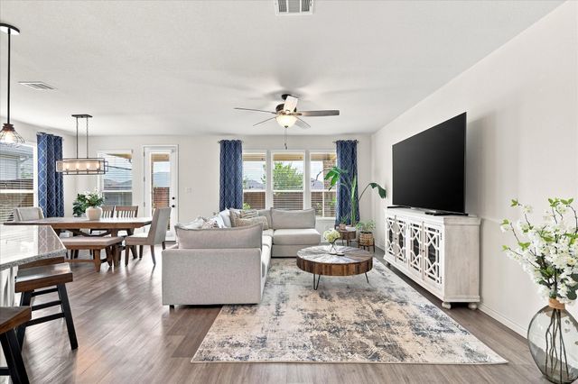 2613 Wayne Avenue, Aubrey, TX 76227