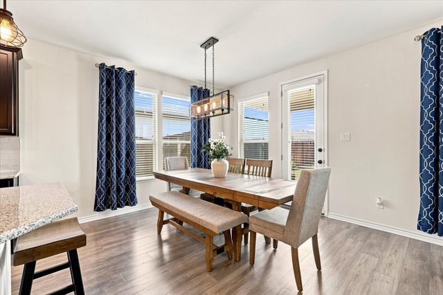 2613 Wayne Avenue, Aubrey, TX 76227