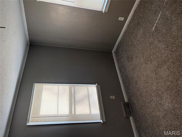 7443 Embury Court, St Louis, MO 63136
