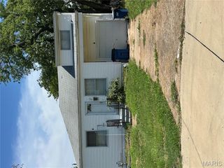 7443 Embury Court, St Louis, MO 63136