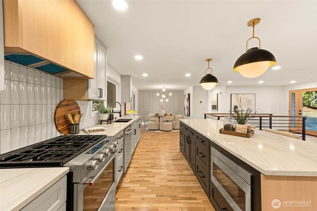 20249 149th Place NE, Woodinville, WA 98072