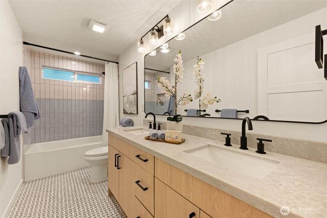 20249 149th Place NE, Woodinville, WA 98072