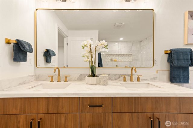 20249 149th Place NE, Woodinville, WA 98072